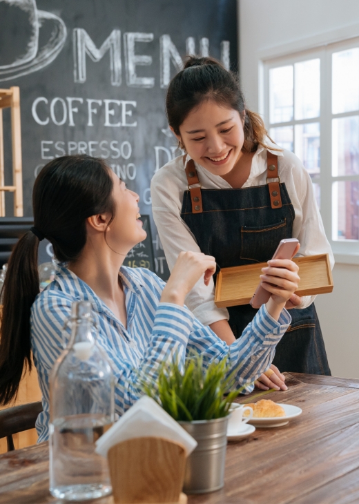 飲食店スタッフ
